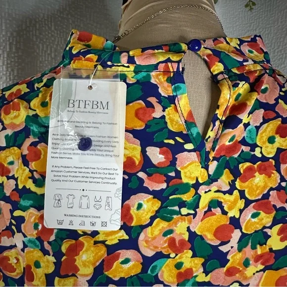 NWT BTFBM Floral Long Sleeve Blouse - Multicolor Large - Picture 7 of 13